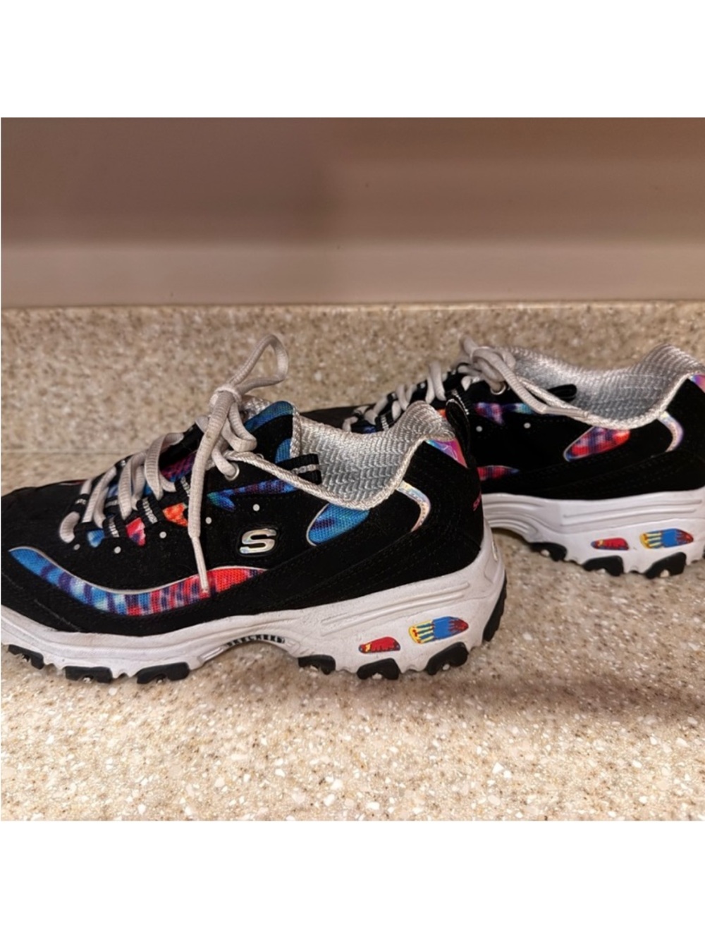 Skechers Black Sneakers with Multicolor Galaxy Accents size 6 Wide